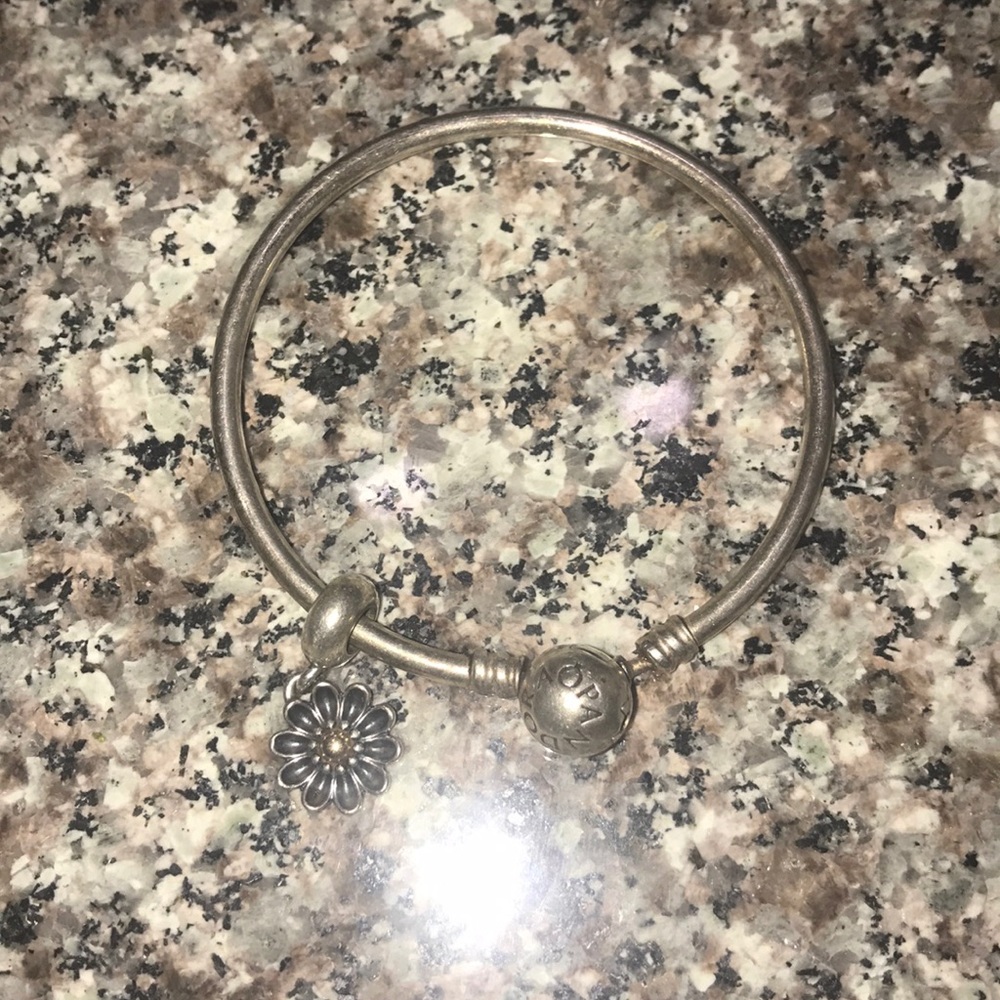 Pandora bracelet with flower pendent